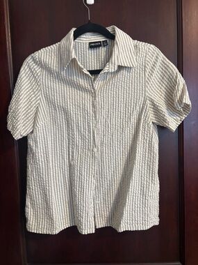 Pieces Cream Textured Short-Sleeve Button-Down Shirt